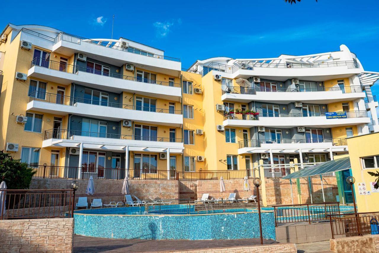 Menada Sunset Kosharitsa Apartments エクステリア 写真